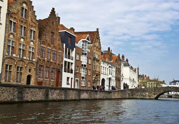Bruges içinde tipik bina — Stok fotoğraf