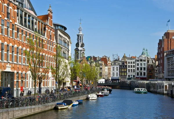 Arquitectura típica de Ámsterdam —  Fotos de Stock