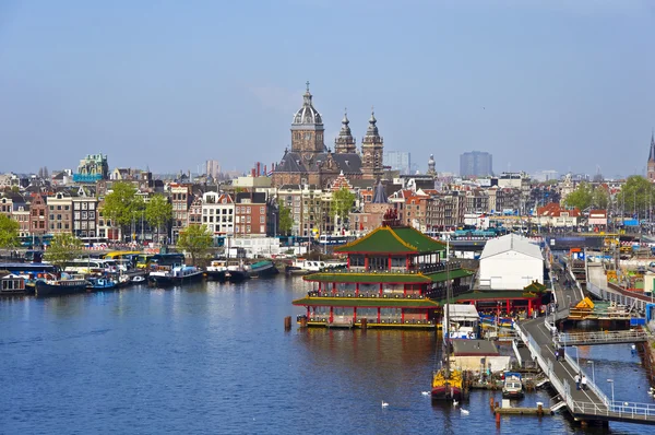 Classical Amsterdam view — Stock Photo, Image