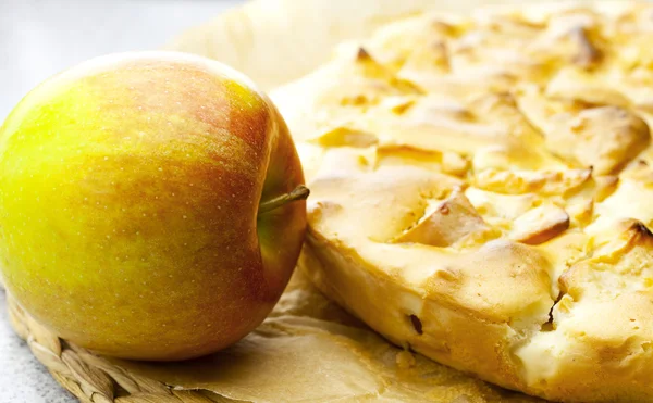 Apple and apple pie — Stock Photo, Image