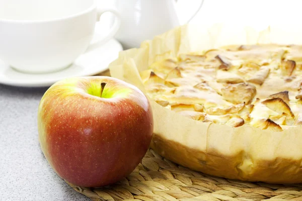 Äppelpaj och apple — Stockfoto
