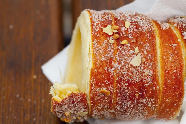 砂糖とナッツのケーキ コイル — ストック写真