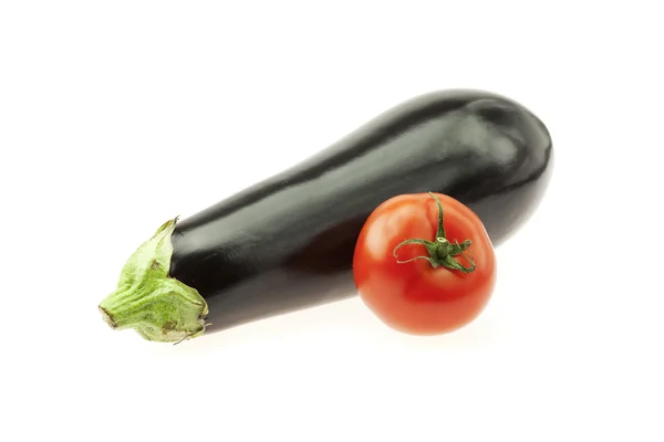 Eggplant and tomatoes isolated on white — Stock Photo, Image