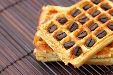 waffle ve bambu mat kahve çekirdekleri