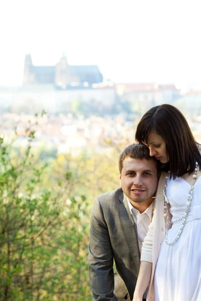 Just married against the background of Prague — Stock Photo, Image