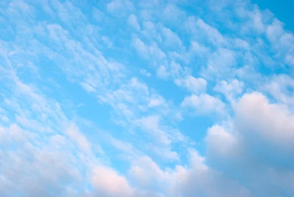 Achtergrond van lucht en wolken — Stockfoto