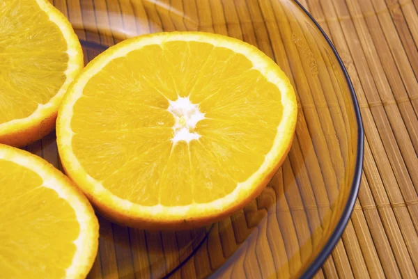 Pomeranče na talíři — Stock fotografie