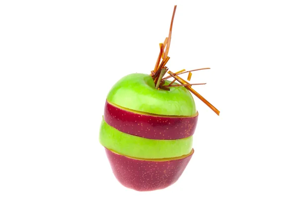 Geschlitzte Apfelscheiben und Karamell isoliert auf weiß — Stockfoto