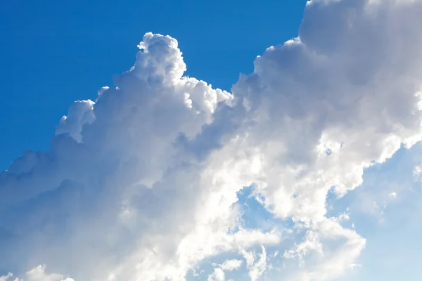 天空和云层的背景 — 图库照片