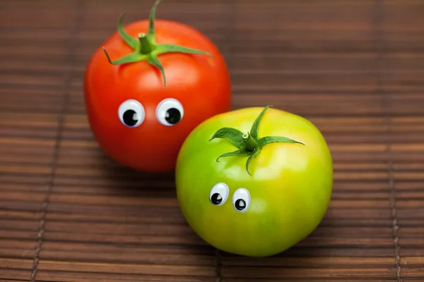 目の竹マット トマト — ストック写真