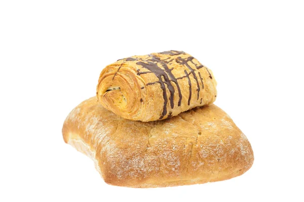 Bröd och rulla med isolerad på vit choklad — Stockfoto