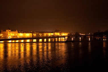 Prag sonbaharın güzel gece görünümü