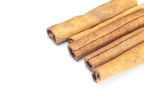 Cinnamon sticks isolated on white — Stock Photo, Image