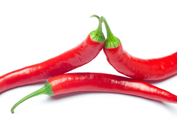 Succosa peperoncino rosso isolato su bianco — Foto Stock