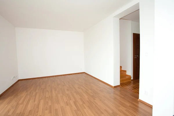 国のコテッジのきれいな白い部屋インテリア — ストック写真