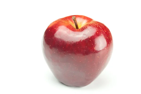 Krásná jemná šťavnaté jablko izolovaných na bílém — Stock fotografie