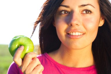 apple açık olan güzel bir kadın portresi
