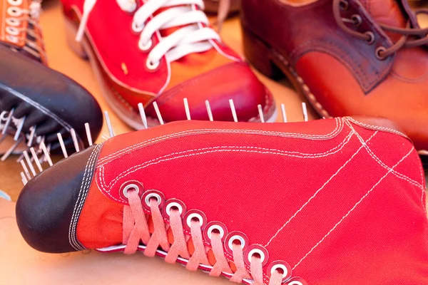 Leather shoes at the fair — Stock Photo, Image