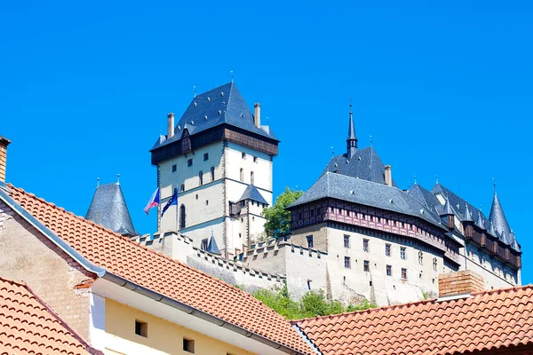 Czech Castle Karlstejn on a background of blue sky — Stock Photo, Image