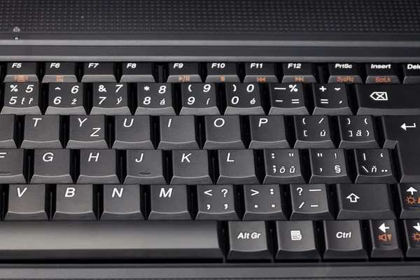 Клавиатура ноутбука крупным планом — стоковое фото