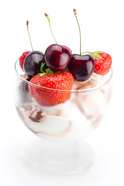 Ice cream, cherries, raspberries and strawberries isolated on wh — Stock Photo, Image