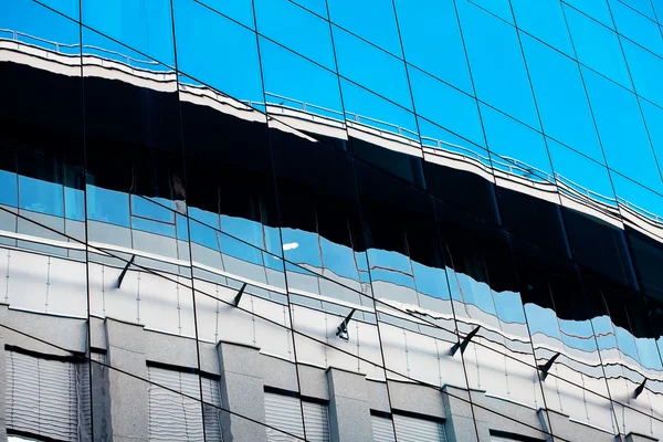 Фон современного офисного здания из стекла — стоковое фото