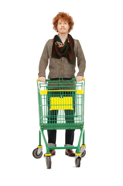 ショッピングカートの男 — ストック写真
