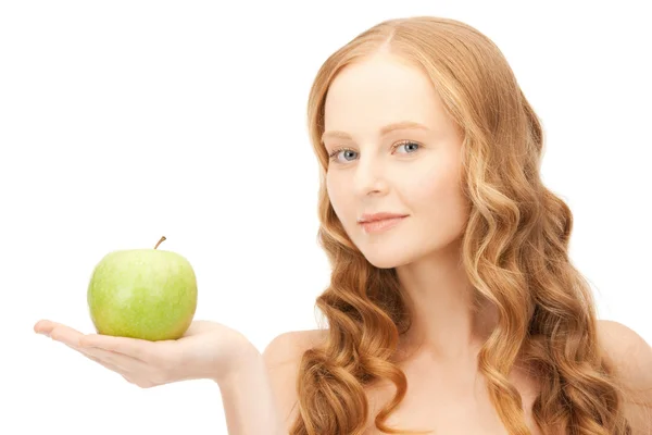 Fiatal gyönyörű nő, zöld alma — Stock Fotó