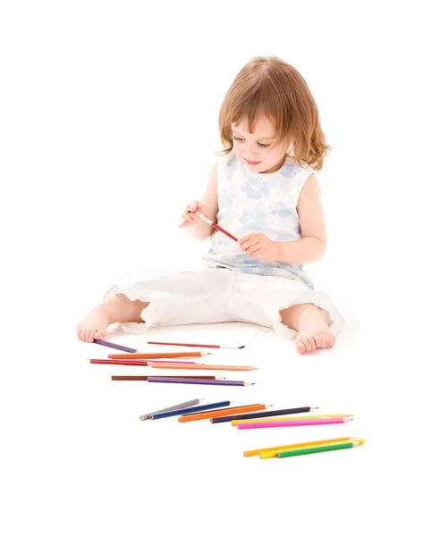 Renkli kalemler ile küçük kız — Stok fotoğraf
