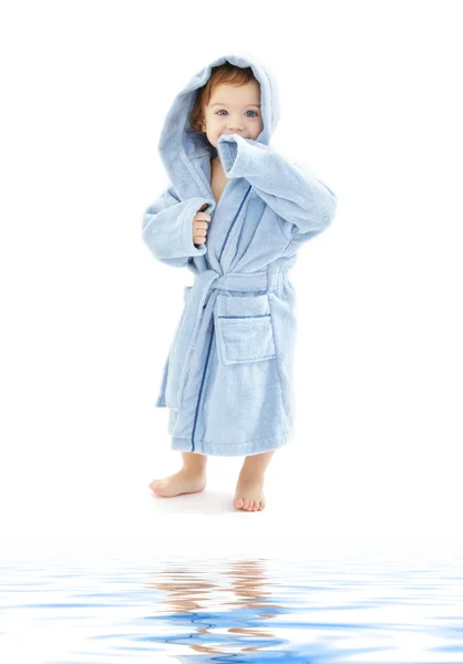 Niño en bata azul — Foto de Stock