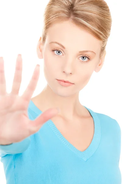 Fiatal nő tesz stop gesztus — Stock Fotó