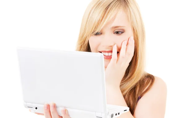 Tizenéves lány laptop számítógép — Stock Fotó