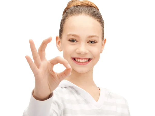Adorável adolescente mostrando ok sinal — Fotografia de Stock
