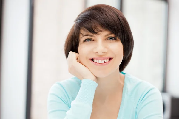 Happy and smiling woman — Stock Photo, Image