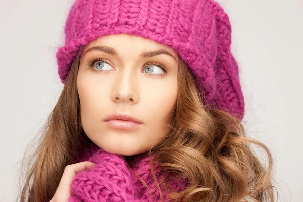Piękna kobieta w kapeluszu zima — Zdjęcie stockowe
