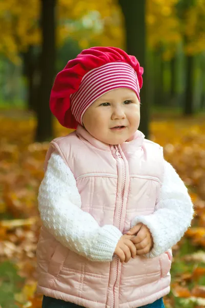 秋の幼児 — ストック写真