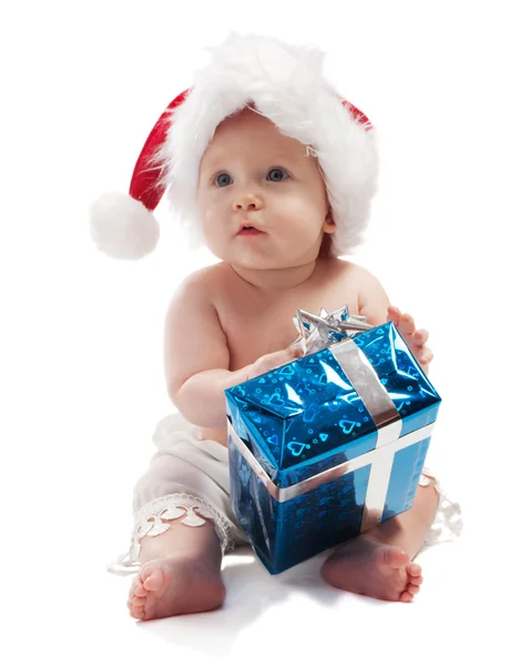Bambino con scatola regalo blu — Foto Stock