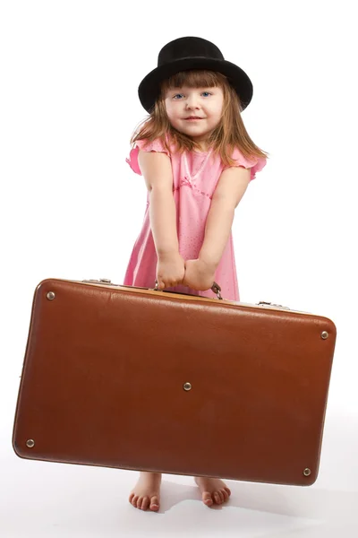 女孩携带的手提箱 — 图库照片