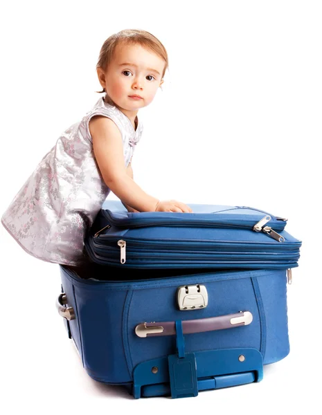 スーツケースの赤ちゃん — ストック写真