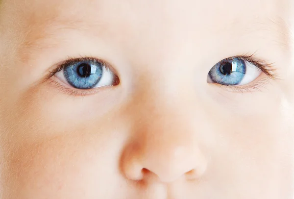 Ojos de bebé — Foto de Stock