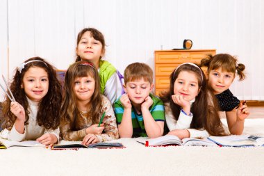 Kids reading books clipart