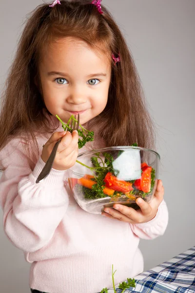 Κορίτσι με λαχανικά — Φωτογραφία Αρχείου