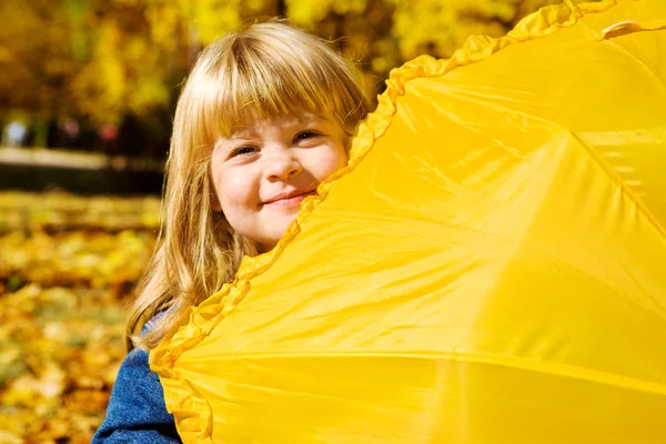 Preschool girl hiding — Stock Photo, Image