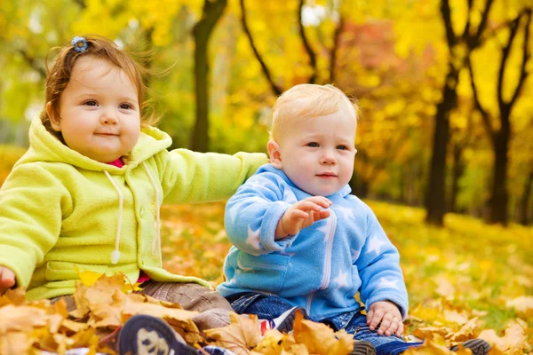 Autumn kids — Stock Photo, Image