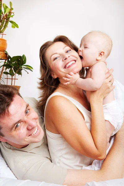 Familjen skrattar — Stockfoto