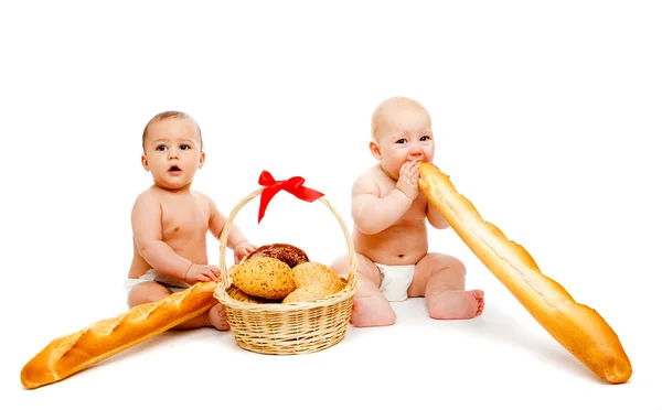 Bebês e pão — Fotografia de Stock