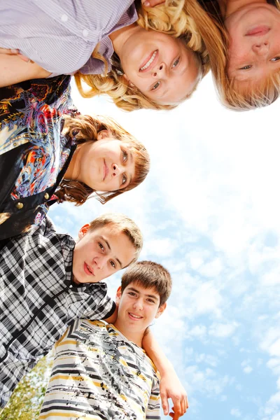 Dospívající skupina — Stock fotografie