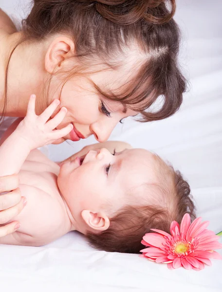 Portrait of mother and baby — Stock Photo, Image
