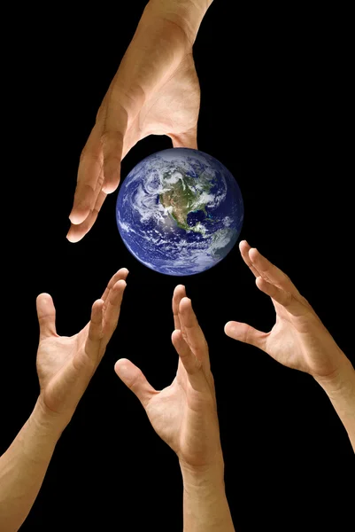 Grande mão para compartilhar o mundo, conceito — Fotografia de Stock