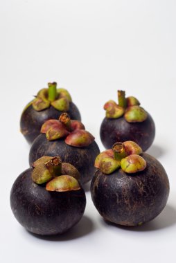 mangosteen, izole